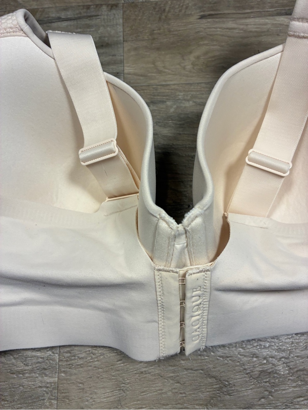 Cacique Lightly Lined Balconete Underwired T Shirt Bra - Picture 9 of 10